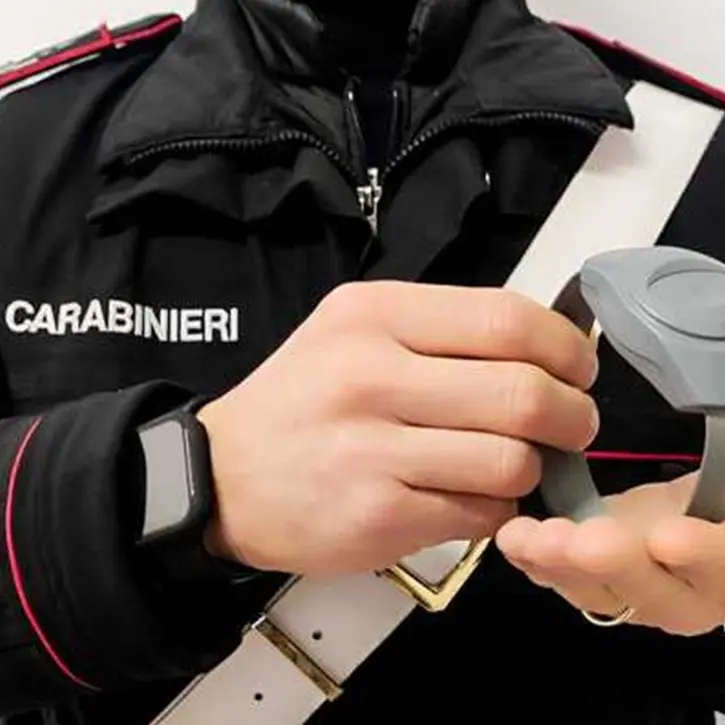 Da Roma alla Calabria per raggiungere la ex nonostante divieto di avvicinamento e braccialetto elettronico: arrestato