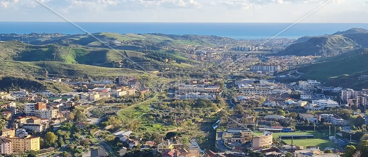 Export inesistente, calo demografico e record negativo per il Pil: i numeri dicono che il sistema Calabria non funziona