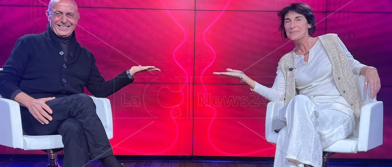 «La mia storia personale è una storia collettiva», Marco Minniti si racconta a Vis-à-vis