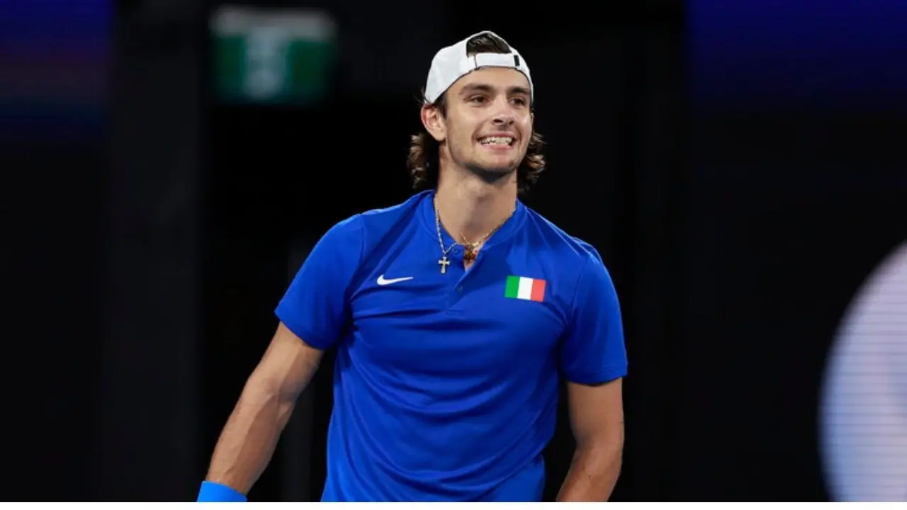 Tennis, Musetti approda ai quarti ad Adelaide. Fuori Arnaldi e Sonego