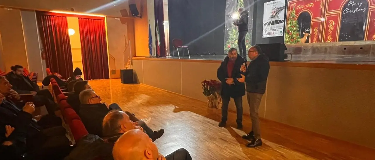 Crollo sulla Statale 18 ad Amantea, ora i Comuni hanno paura: «Se la strada chiude è un disastro, mobilitiamoci»