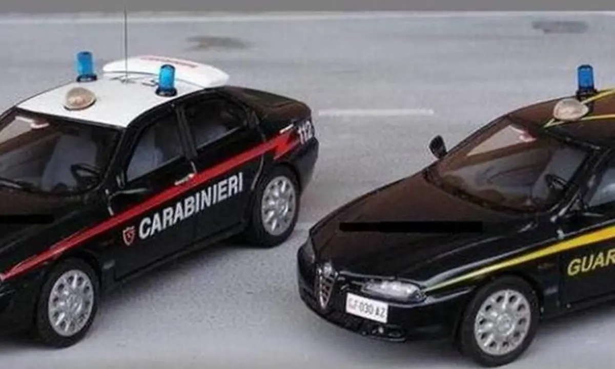 Riciclavano il denaro sporco grazie a professionisti compiacenti, 12 arresti in 8 province