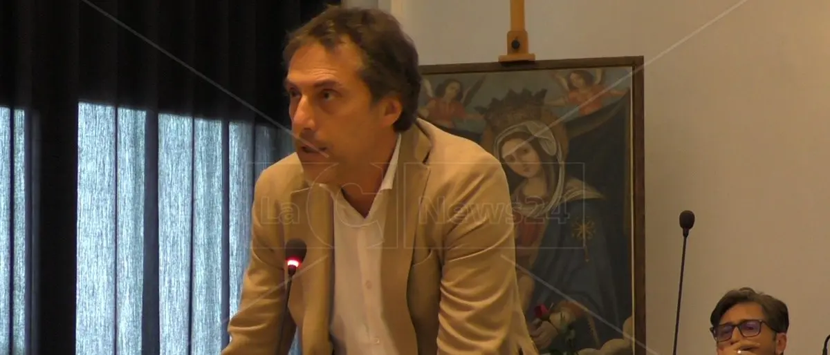 Aggressione a due vigili urbani a Catanzaro, Fiorita: «La nostra è una battaglia per il rispetto delle regole»