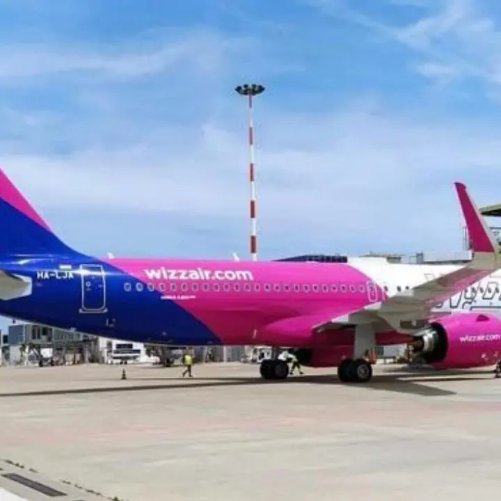 Le compagnie aeree low cost tagliano 2 milioni di posti: tra le regioni più penalizzate la Calabria