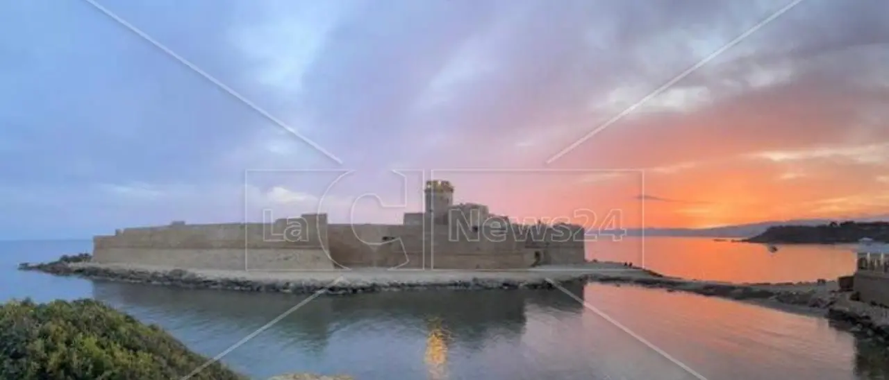 Inaugurato a Le Castella “Pelagos”, il museo tecnologico del mare