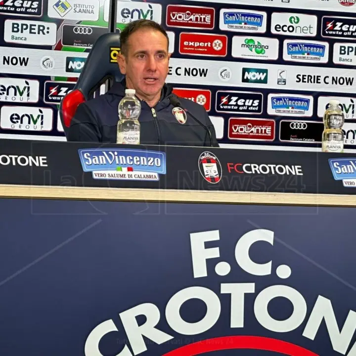 Verso Crotone-Turris, Zauli: «Concentrati alla ricerca di altri 3 punti difficilissimi»