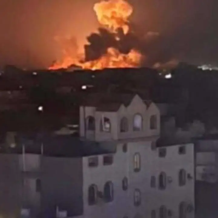 Raid Usa contro i ribelli Houthi in Yemen, bombe americane piovono sulla capitale Sanaa