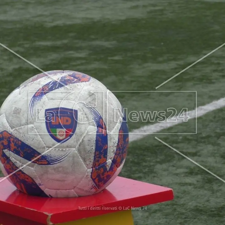 Campionato U17 regionale, arbitro picchiato nello spogliatoio: la replica dell’Academy Rossano