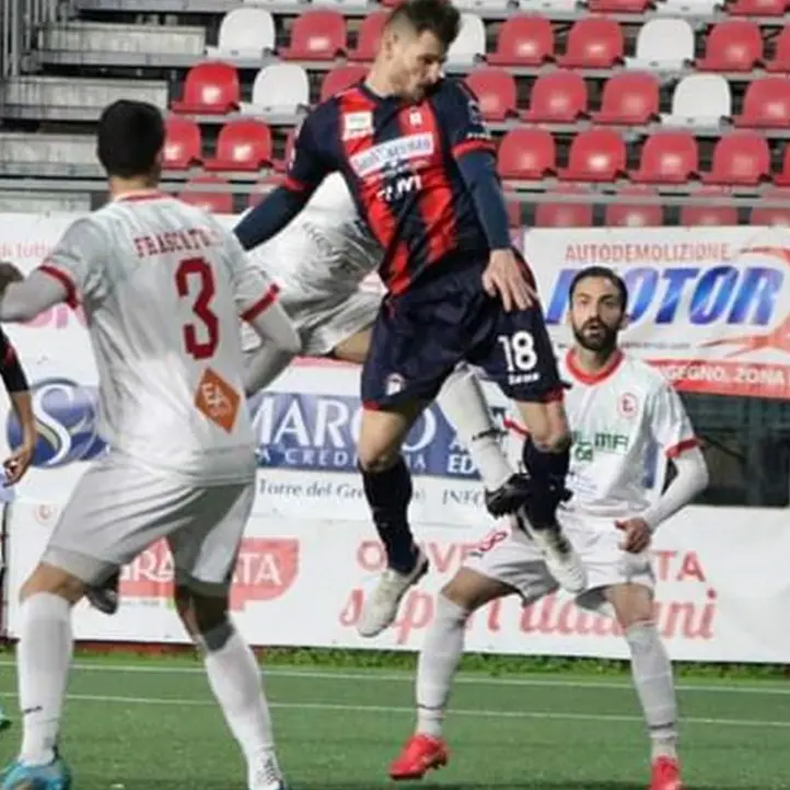 Serie C, poker del Crotone a Torre del Greco: Turris affondata 4-0