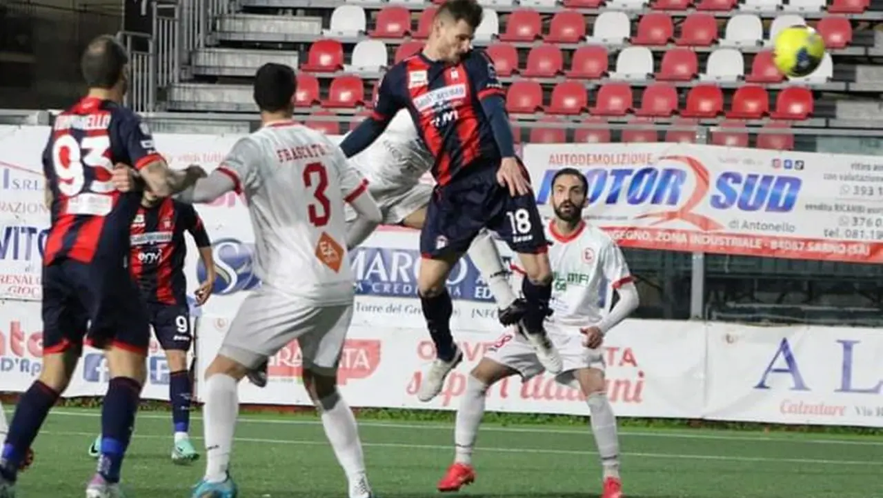 Serie C, poker del Crotone a Torre del Greco: Turris affondata 4-0