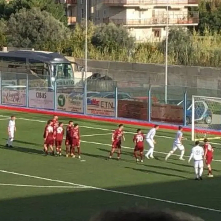 Serie D, il Locri cede il passo al Siracusa: 3-1 allo stadio Macrì per i siciliani secondi in classifica