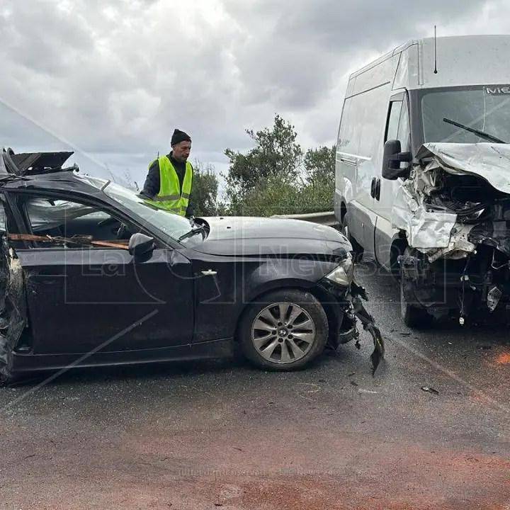 Incidente a Cetraro, è morto il 33enne coinvolto nel violento scontro sulla Statale 18