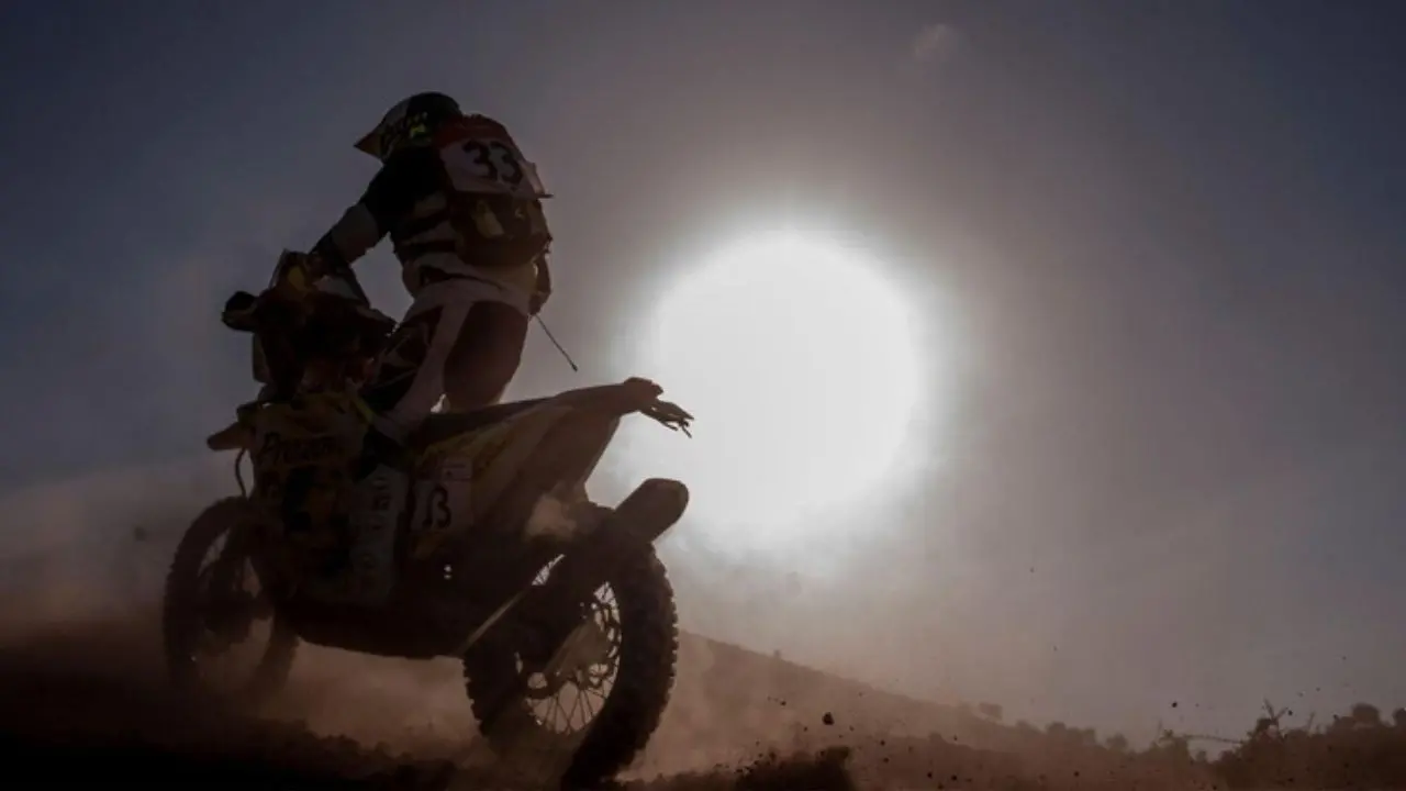 Motori, la Dakar miete un’altra vittima: morto il motociclista spagnolo Falcon