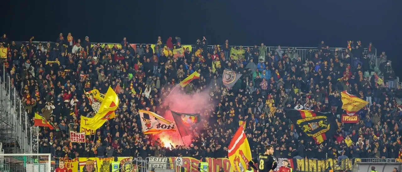 Feralpisalò-Catanzaro, ennesimo esodo giallorosso: più di 1700 tifosi della squadra calabrese sugli spalti