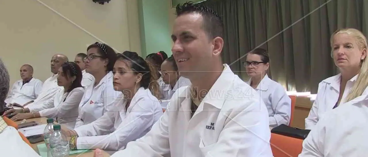 «I medici cubani sono una boccata d’ossigeno». Il reportage del Guardian sui guai della sanità in Calabria