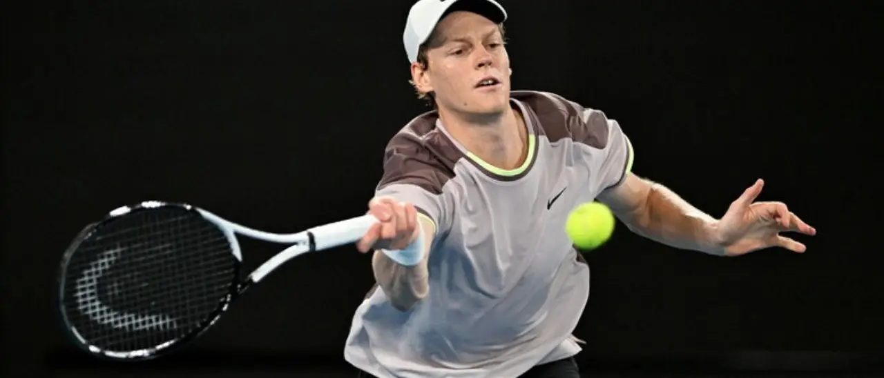 Tennis, Sinner travolge De Jong e approda al terzo turno degli Australian Open