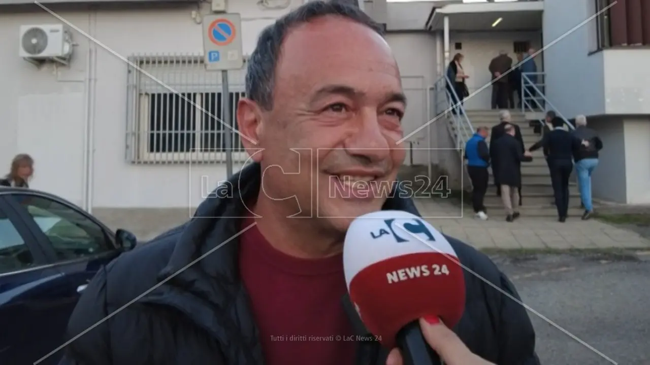 Lucano: «Io ricandidato a sindaco di Riace? Solo se c’è partecipazione»