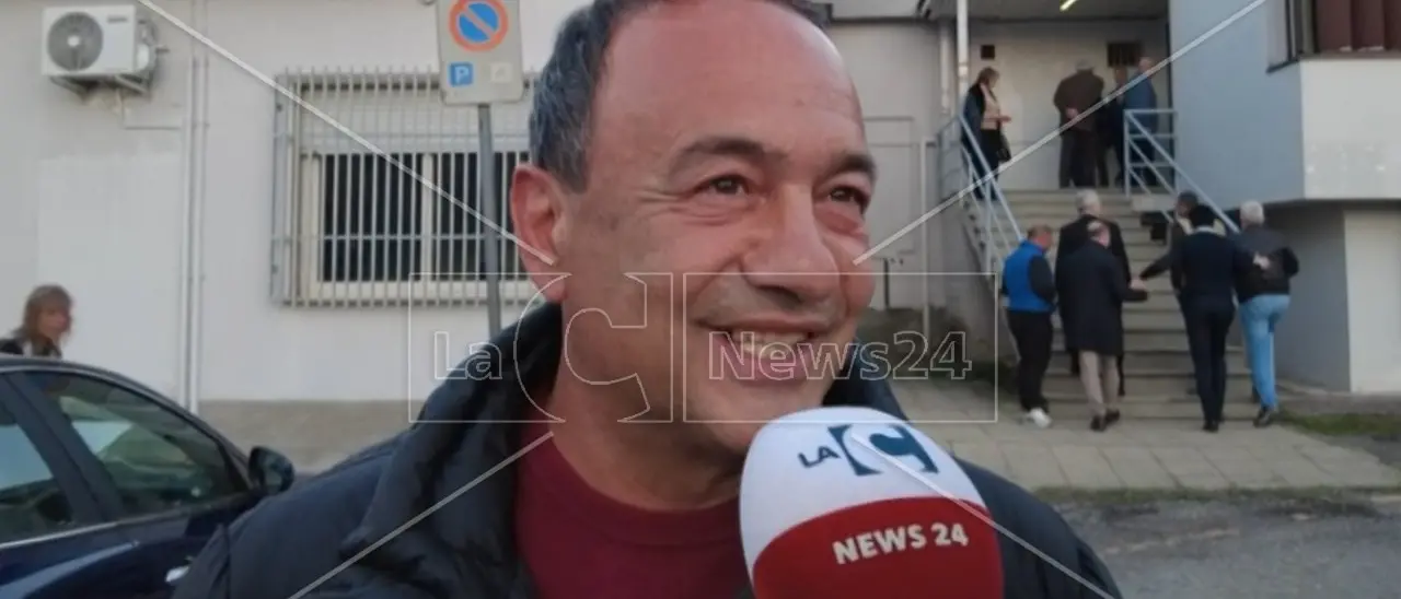 Lucano: «Io ricandidato a sindaco di Riace? Solo se c’è partecipazione»