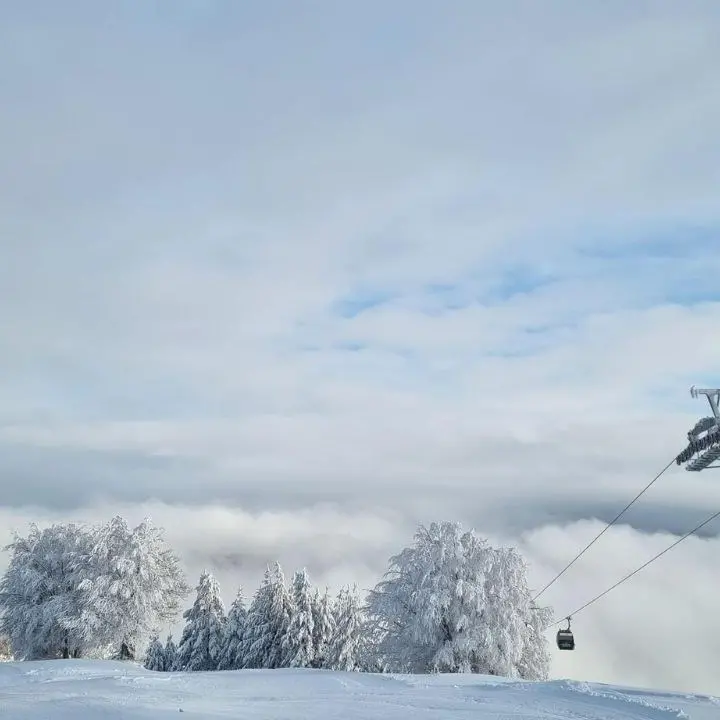 Temperature troppo alte, a Lorica chiudono le piste da sci «in attesa di migliori condizioni meteorologiche»