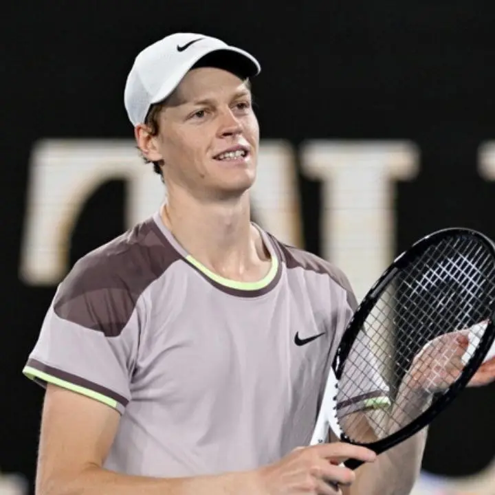 Tennis, caterpillar Sinner batte Baez e approda agli ottavi degli Australian Open