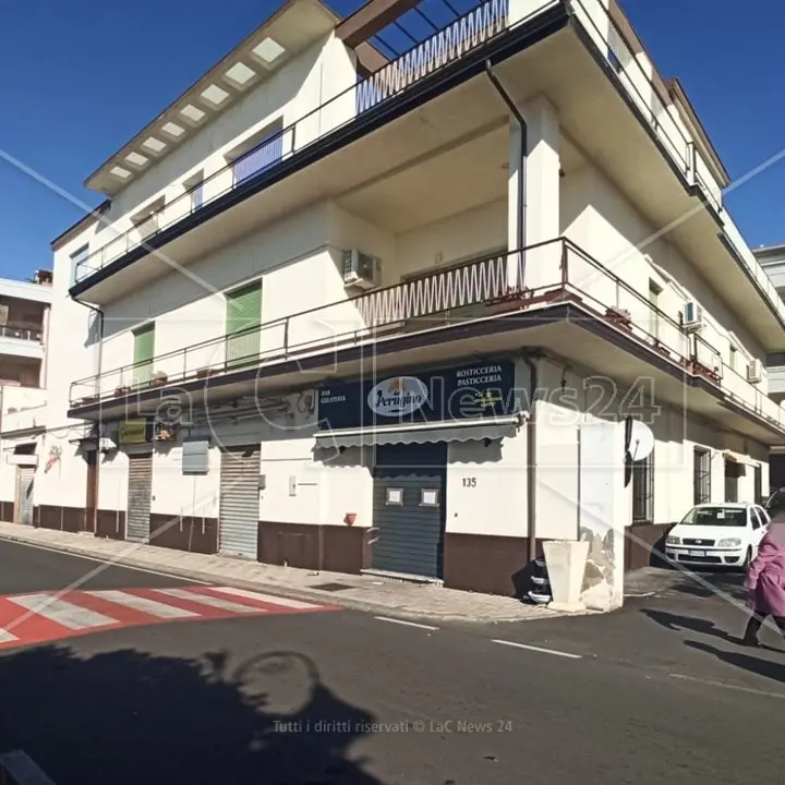 Sparatoria a Diamante nel 2022, condannati i tre fratelli De Rose: 12 anni di carcere per ciascuno