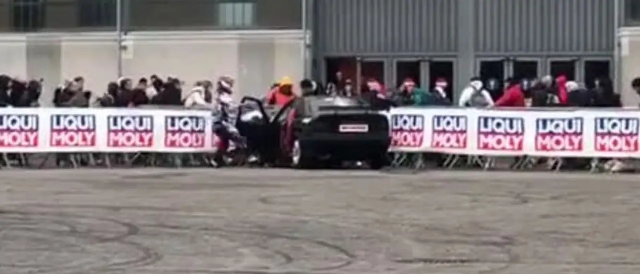 Verona, auto finisce la sua corsa contro gli spettatori: dieci feriti al Motor Bike Expo