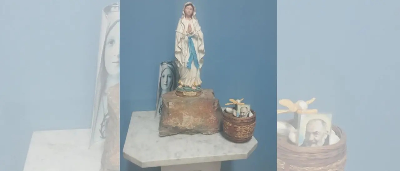 Una nuova madonnina per l’ospedale di Gioia Tauro: distrutta e poi riacquistata da un donatore anonimo