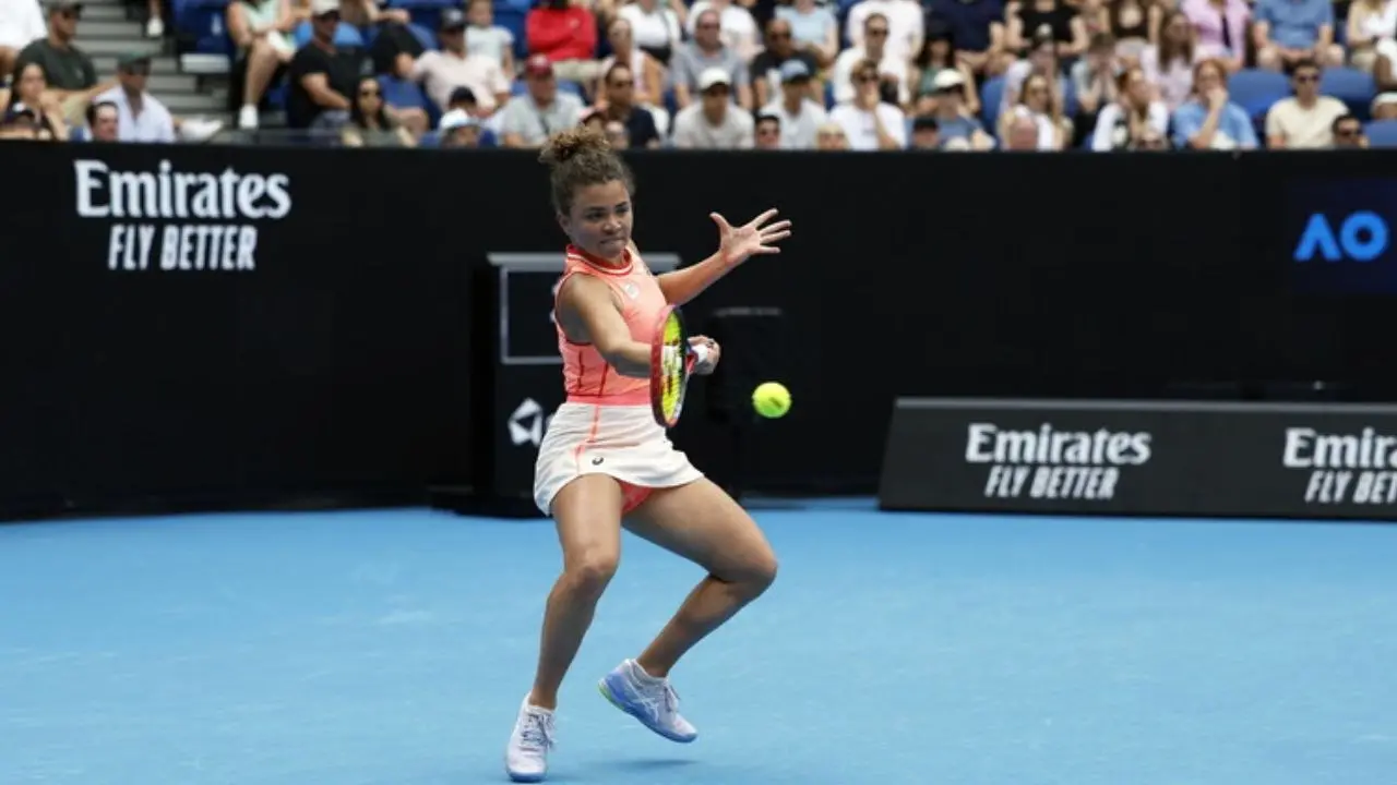 Tennis, impresa Paolini: batte la Blinkova e vola agli ottavi degli Australian Open