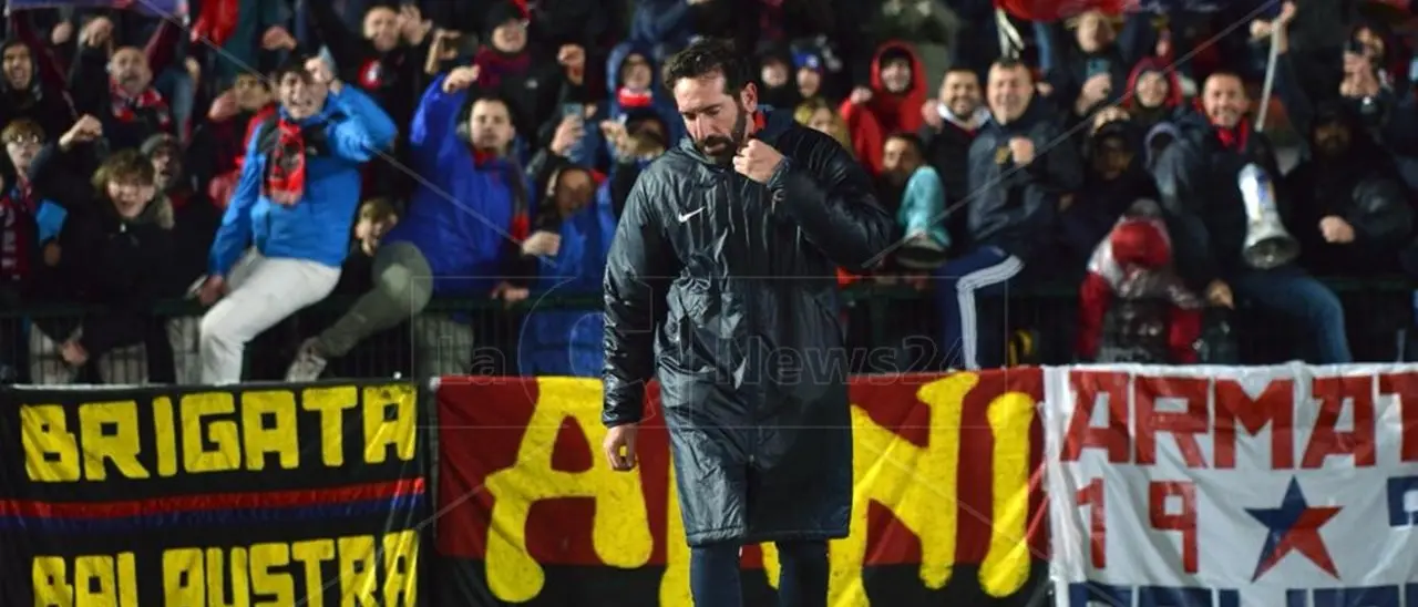 Cosenza-Venezia 4-2, Caserta sprizza gioia: «Oggi finalmente sorridiamo»