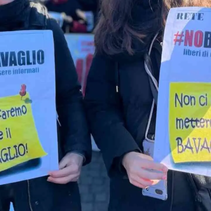 Legge bavaglio, appello di giornalisti e cittadini al presidente Mattarella: «Non firmi quel provvedimento»