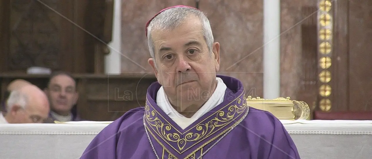 Autonomia differenziata, il vescovo di Cosenza durissimo con i senatori che l’hanno votata: «Stanno con i ricchi e dimenticano la Bibbia»