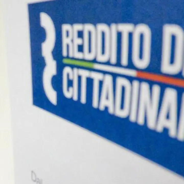 Deferiti 123 furbetti del reddito di cittadinanza nel Crotonese: un totale di 1.5 milioni percepiti
