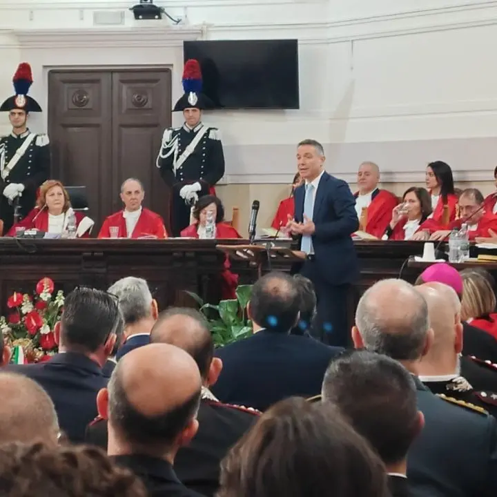 Falvo: «Nessun magistrato vuole lavorare a Vibo, Lamezia o Crotone. Restano per tre anni, poi vanno via»