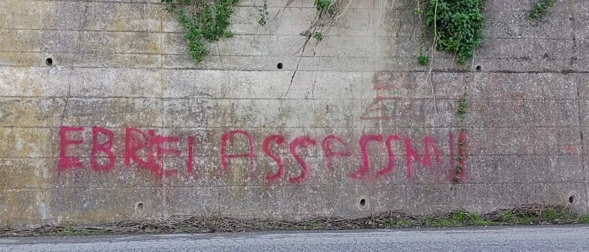 Ancora una scritta antisemita nel Vibonese, sugli episodi indaga la Digos