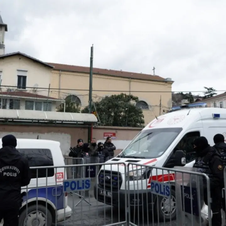 Turchia, attacco armato in una chiesa italiana a Istanbul: due arresti