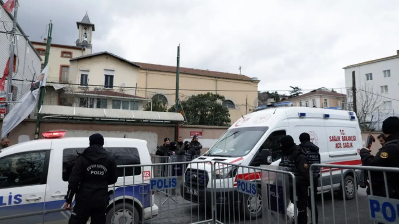 Turchia, attacco armato in una chiesa italiana a Istanbul: due arresti