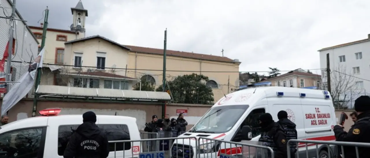 Turchia, attacco armato in una chiesa italiana a Istanbul: due arresti