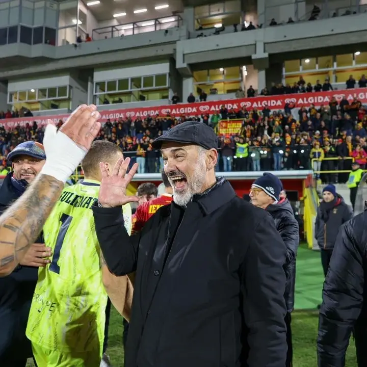 Vivarini vince la Panchina d’oro di Serie C, l’allenatore del Catanzaro: «Un grazie speciale alla città che ci ha supportato»