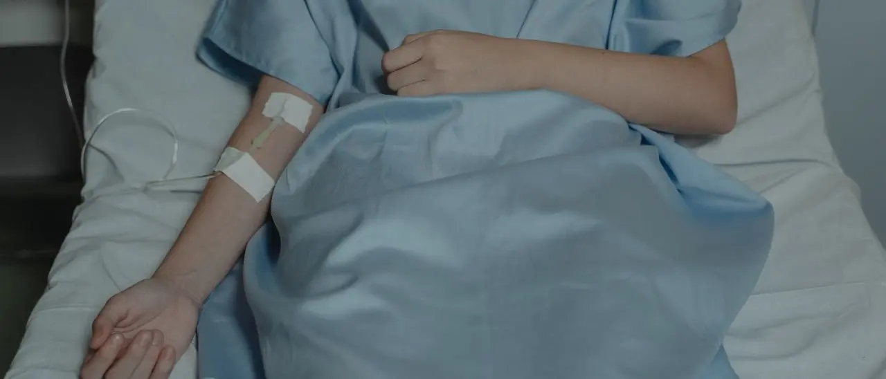 «Aiutateci a far morire nostro figlio, soffre senza speranza»: il dramma di una famiglia cosentina