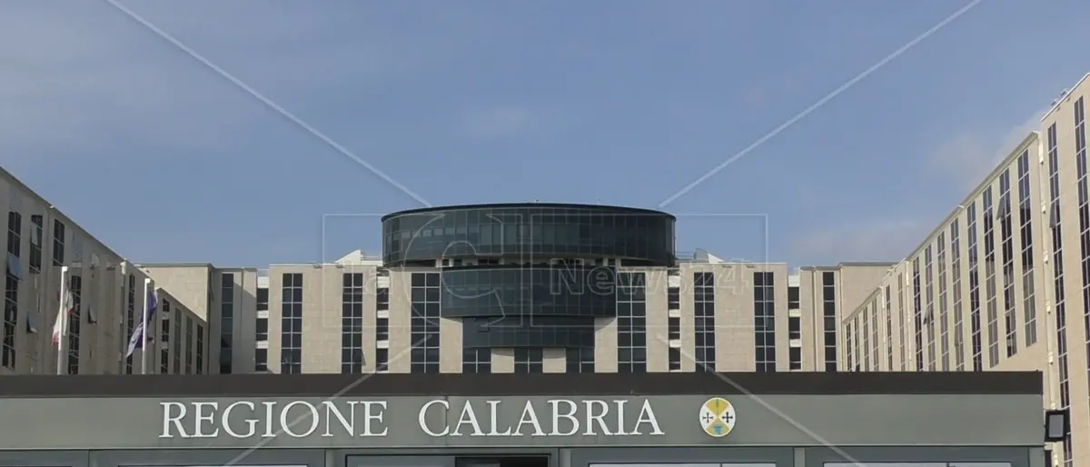 Fondi Ue, per la Calabria 2 miliardi e tanti dubbi su come verranno spesi. Unica certezza: i 300 milioni destinati al Ponte sullo Stretto