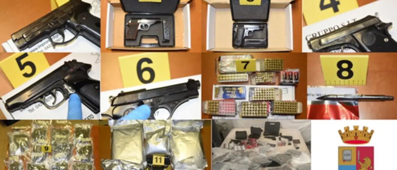 In casa un arsenale di armi clandestine e della droga: arrestato 29enne nel Reggino