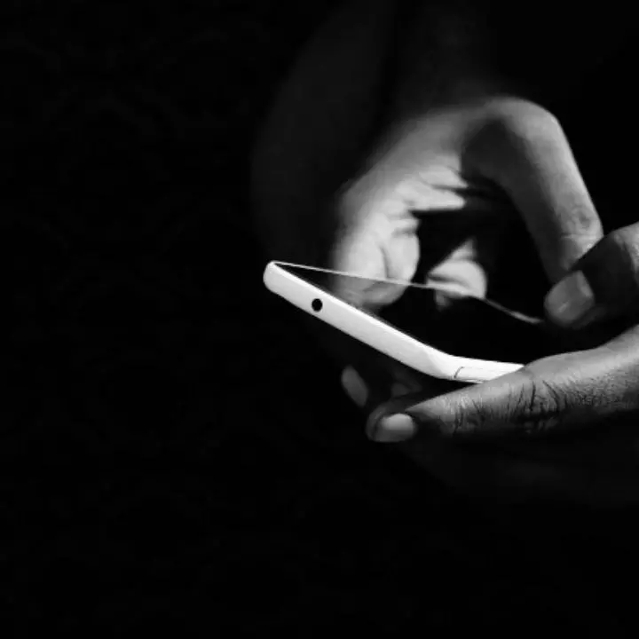 L’amante lo lascia e lui mette in rete i loro video a luci rosse, cosentino condannato per revenge porn