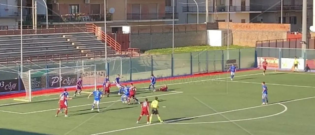 Serie D, un punto a testa Locri e S.Agata: al Macrì il match della 25esima giornata finisce 1-1