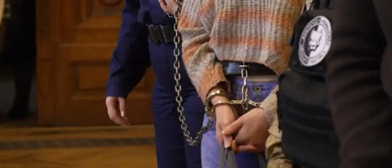 Ilaria Salis detenuta in Ungheria: «Trattata come una bestia». Orban: «Mi muoverò per equo trattamento»