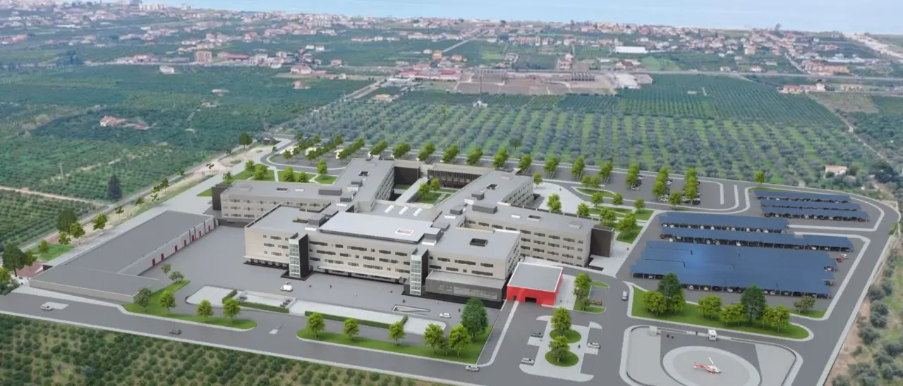 Gennaio è andato ma i lavori per l’ospedale della Sibaritide sono ancora fermi: manca la variante e l’accordo per la gestione