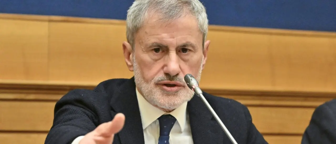 A Catanzaro mette radici Indipendenza, Alemanno: «Errori incredibili dal governo Meloni»