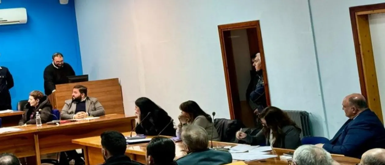 Intimidazione alla polizia locale di Bagnara, Calabrese alla comunità: «Ribellatevi, la criminalità va isolata»