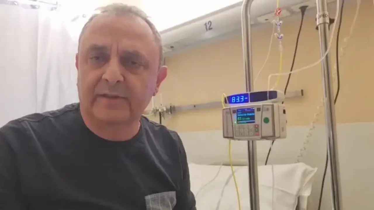 Il videomessaggio del sindaco di Cetraro dall’ospedale: «Sono malato, la comunità sia unita al mio fianco»