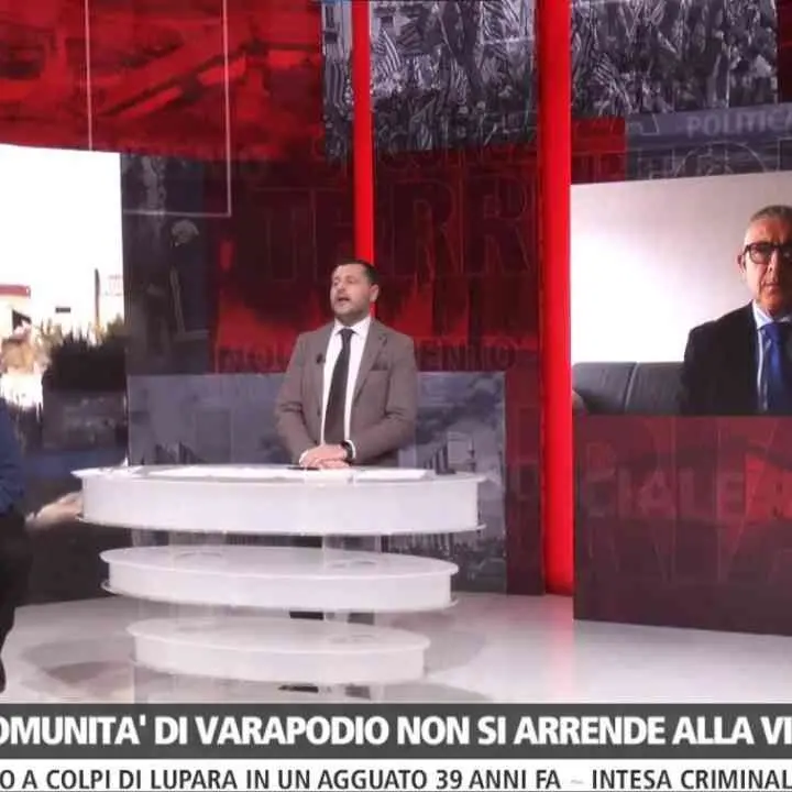 Varapodio, la comunità reagisce all’intimidazione a don Gianni: colletta per l’auto e marcia silenziosa