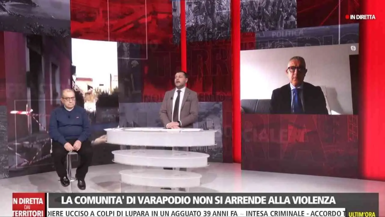 Varapodio, la comunità reagisce all’intimidazione a don Gianni: colletta per l’auto e marcia silenziosa